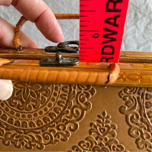 Vintage Boho Wooden Mandala Embossed Statement Handbag Purse Clutch - Picture 11 of 12